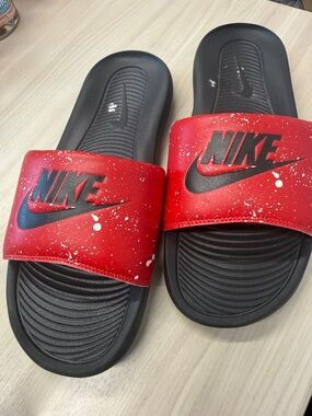 Nike Red & Black Paint-Splash Slide Sandals